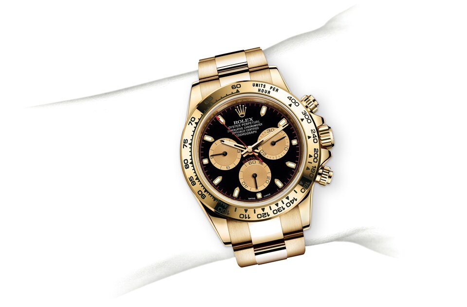 m116508-0009_modelpage_on_wrist_landscape.jpg