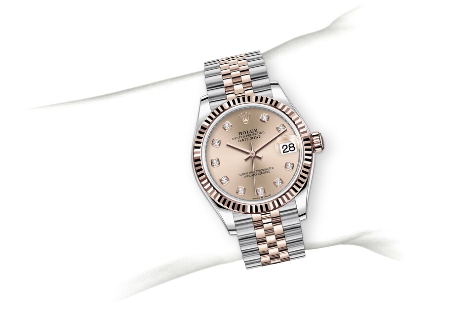 m278271-0024_modelpage_on_wrist_landscape.jpg