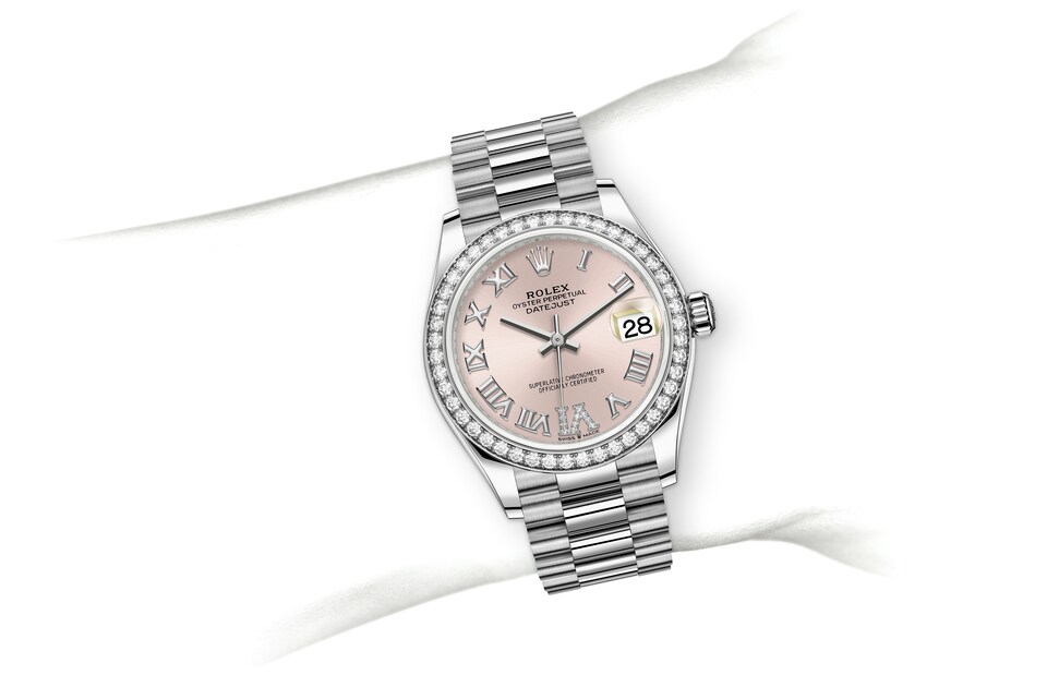 m278289rbr-0018_modelpage_on_wrist_landscape.jpg