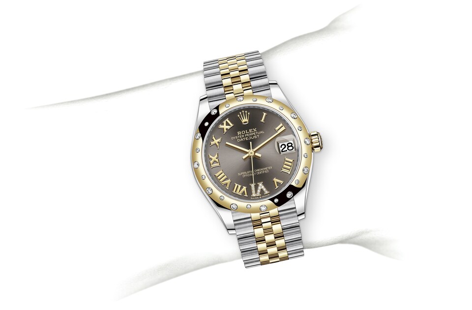 m278343rbr-0018_modelpage_on_wrist_landscape.jpg