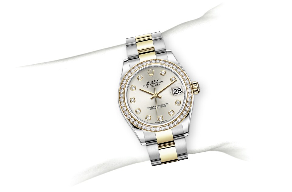 m278383rbr-0019_modelpage_on_wrist_landscape.jpg