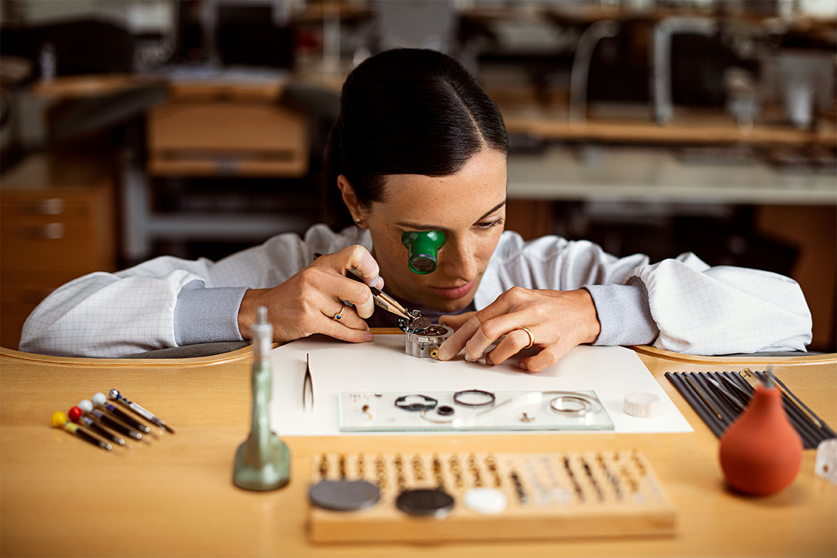 A. Lange & Söhne Zeitwerk Honeygold Lumen