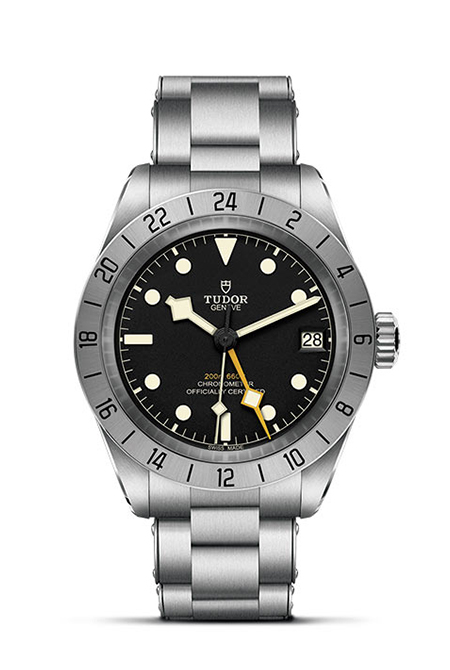 M79470-0001-TUDOR-Black-Bay-Pro-Product-Image